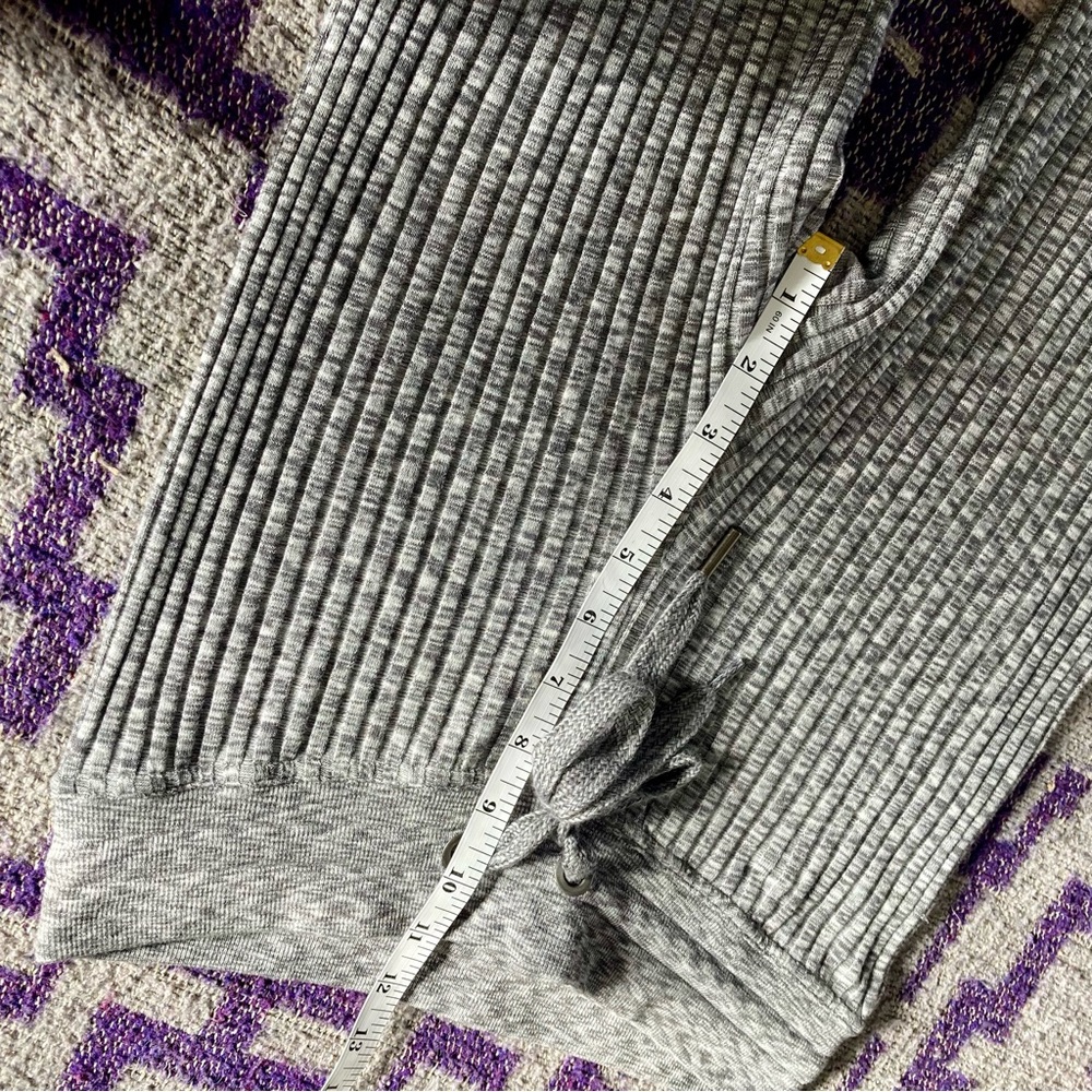 Athleta revolve sweatpants in gray - Picture 5 of 10